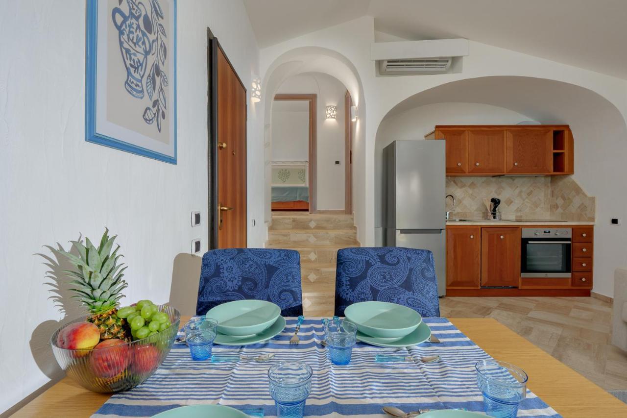 Villetta Azzurro - Sherdenia Luxury Apartments Маринелла Экстерьер фото